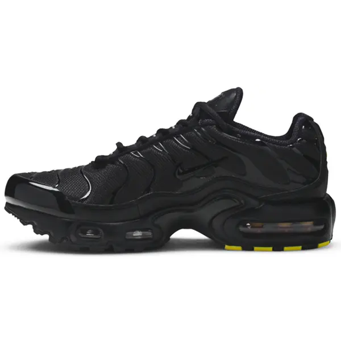 black nike tn womens
