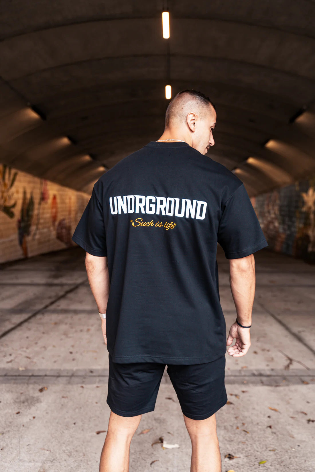 UNDRGROUND Such Is Life Relaxed Fit Tee 'Black Yellow'