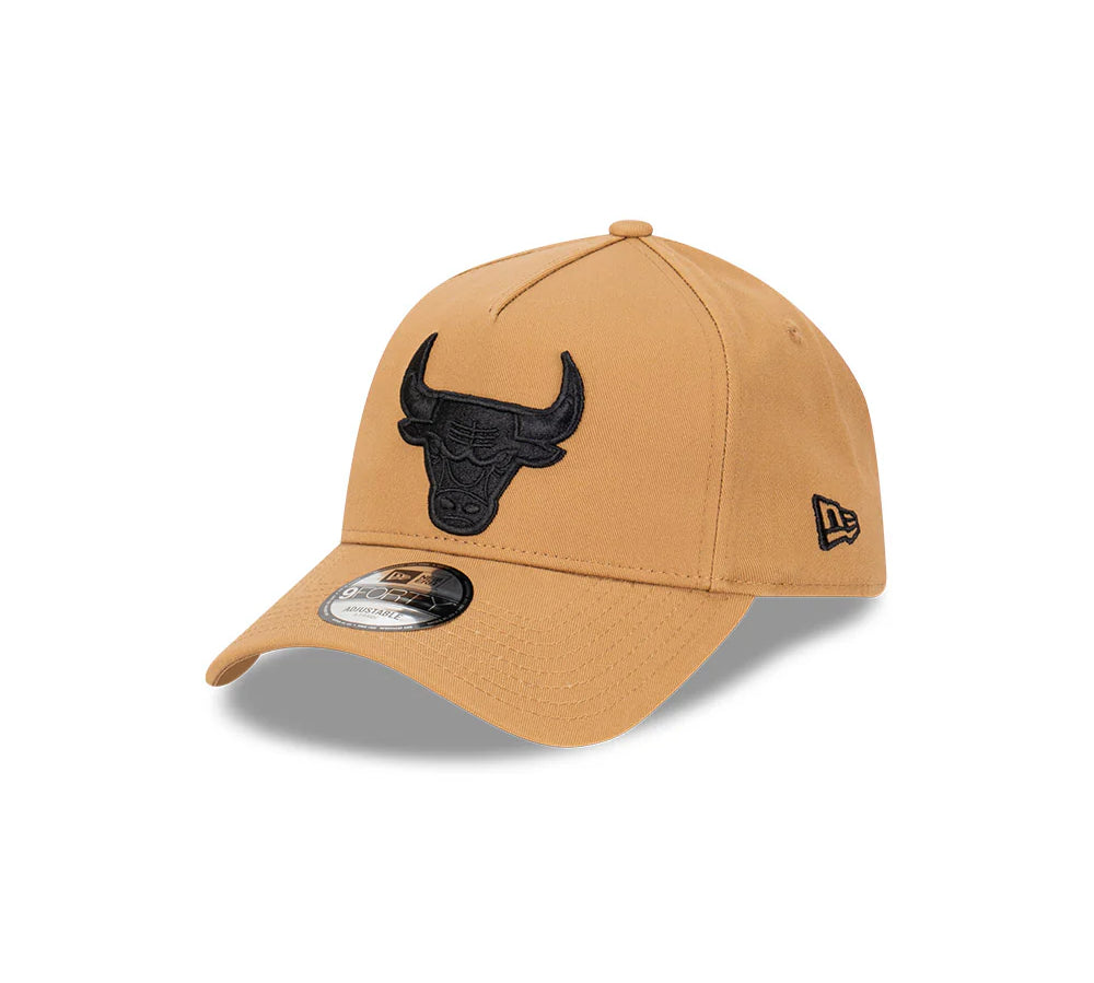 NewEra9FortyA-FrameNBAChicagoBullsWheat4_1800x1800_7da494ae-1cb4-4600-809a-f69385dadf0c.webp